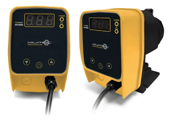 Bomba Dosificadora 38 Gpd Químicos Aquatrol Adp-01141-1 110v, foto real del producto